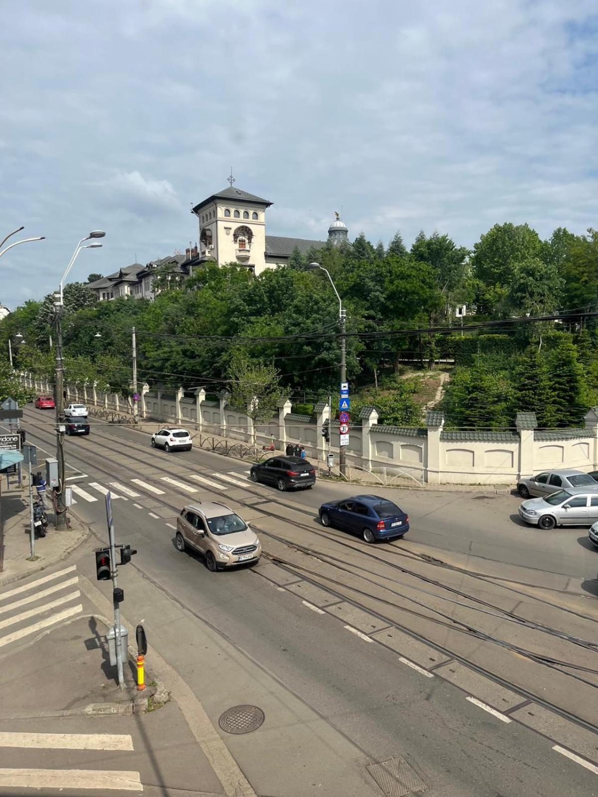 House Of Tourists Garden And More Bucarest Exterior foto